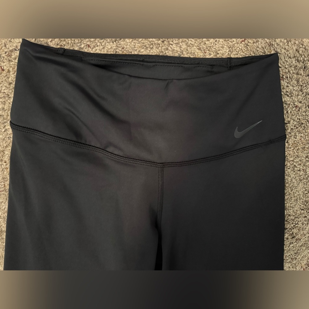 Nike bootcut leggings- size women’s small - Picture 4 of 6